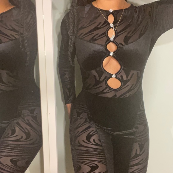 Black Vixen Mesh & Velvet Jumpsuit 
Sold out online 
SZ Medium, Great Condition - Picture 3 of 3